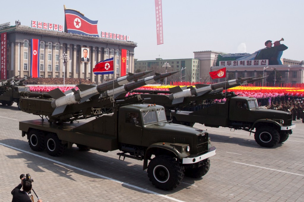 [Mundo] Coreia do Norte aprova ataque militar nuclear aos EUA 720031?tp=UH&db=IMAGENS